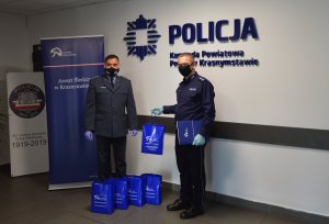 I Zastępca Komendanta Powiatowego Policji w Krasnymstawie nadkom. Zbigniew Oleszczuk i Kierownik działu penitencjarnego Aresztu Śledczego kpt. Mariusz Lisowski