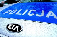 policja znak na radiowozie