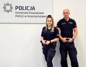 policjant i policjantka