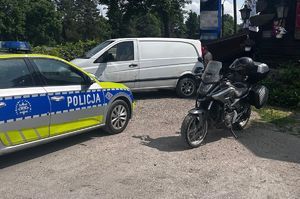 motocykl i radiowóz