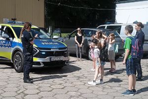 dzieci na komendzie