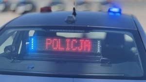 radiowóz nieoznakowany