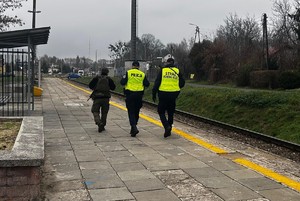wspólny patrol funkcjonariuszy Policji, Służby ochrony Kolei i Wojska Obrony Terytorialnej