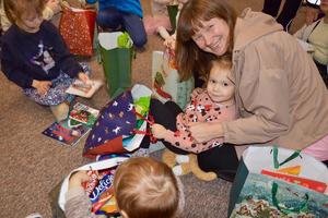 służby mundurowe z wizytą w domu dziecka