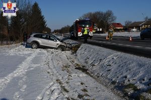 samochód po kolizji