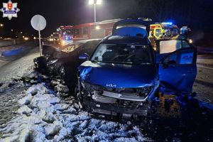 samochody po zderzeniu