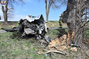 samochód po wypadku