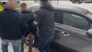 prowadzony zatrzymany 17-latek